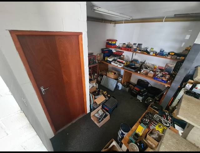 325M² WORKSHOP TO LET IN STIKLAND INDUSTRIAL